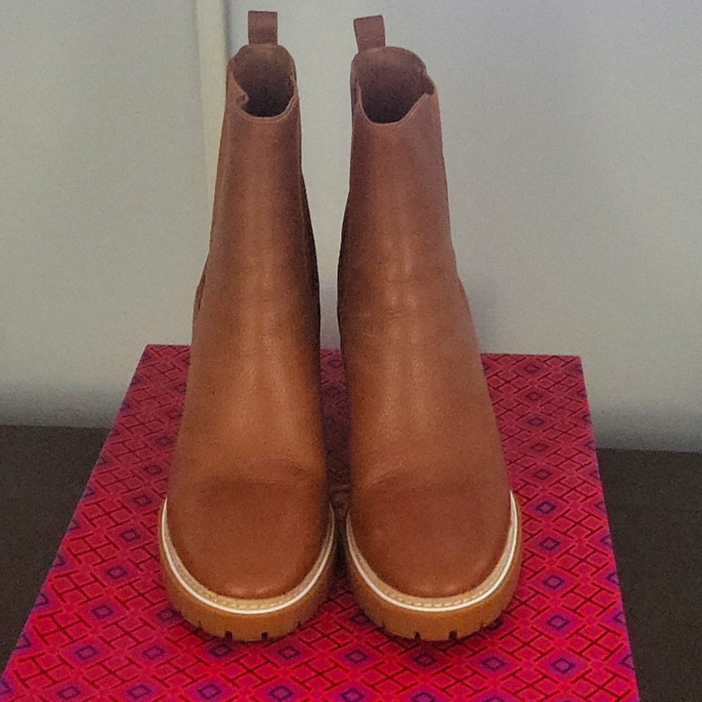 Tory Burch Miller Chelsea Boot